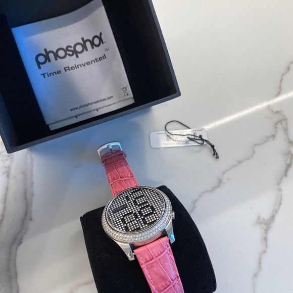 SOLD RARE Phosphor Appear Swarovski Digital Watch - Picture 4 of 6